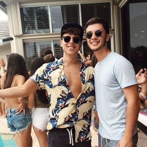 Meet your Posher, Garrett